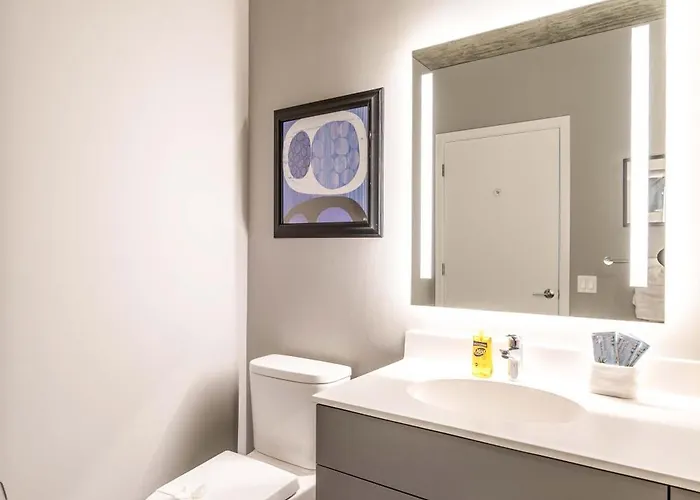 Bright & Modern 2br Perfect Escape Chicago